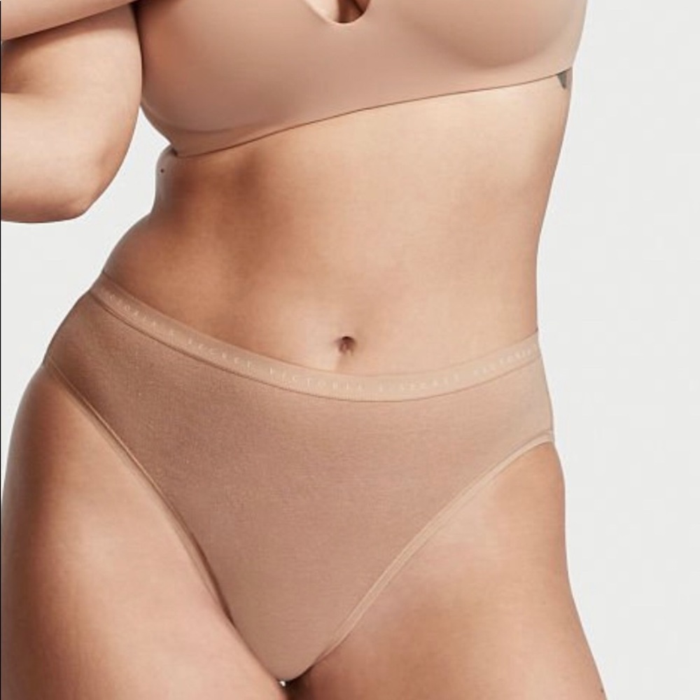 Victoria’s Secret Hi-Leg Brief Cotton Panty